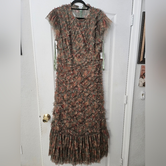 Mac Duggal Floral Print Crew Neck Cap Sleeve Ruffle Embellished Tiered Hem Dress - Picture 3 of 12